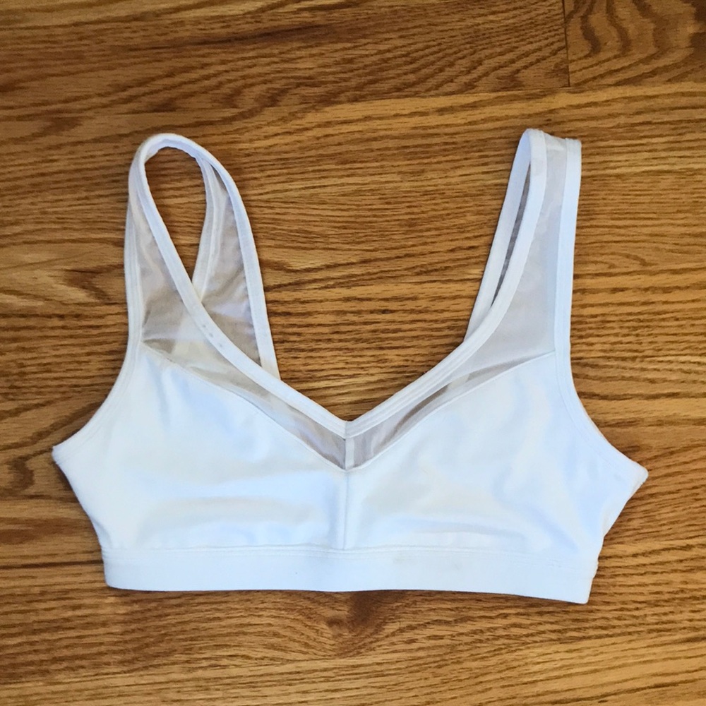 Fabletics sports bra